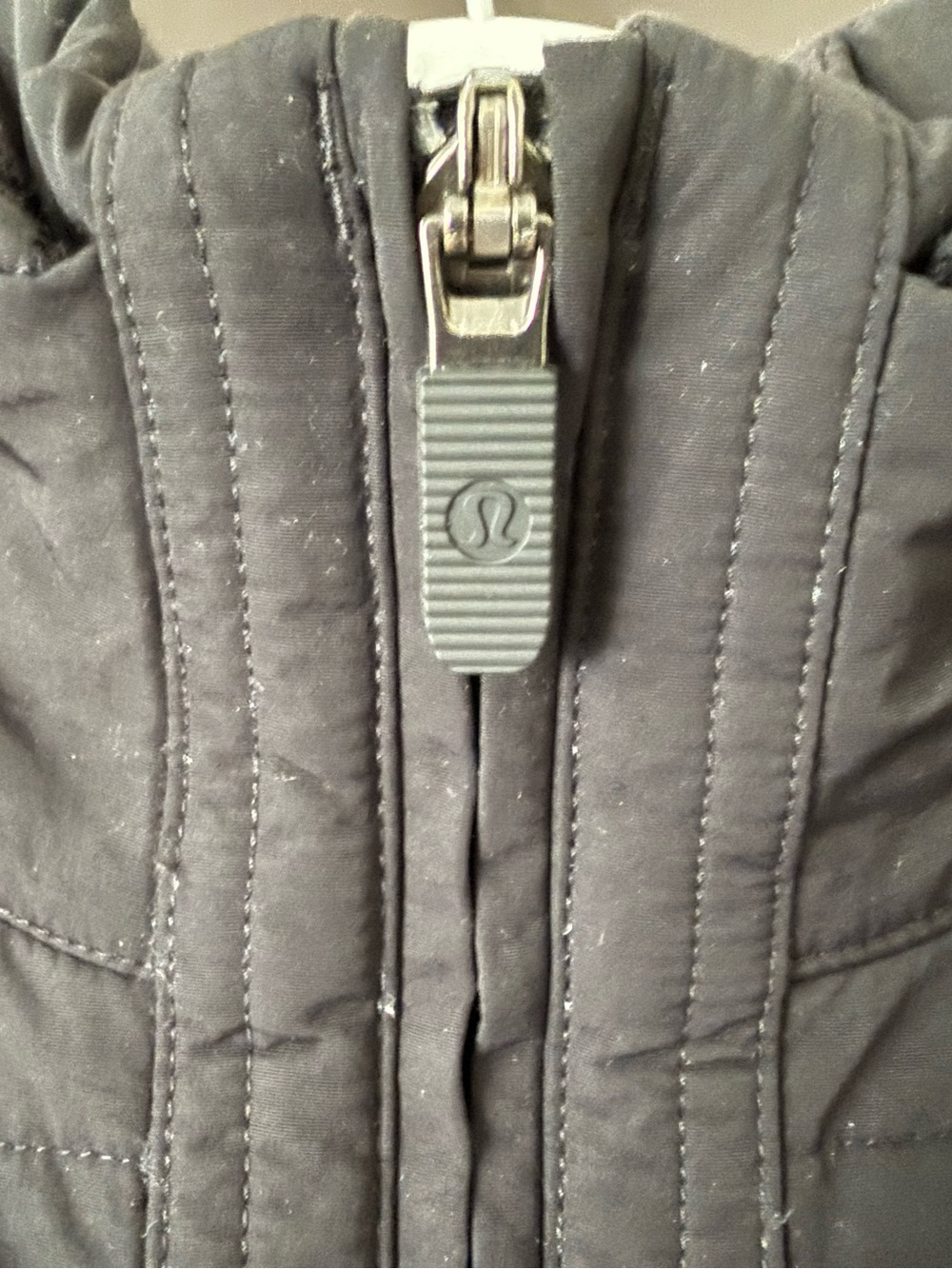 Lululemon Another Mile Vest Hooded Black 8 Full Zip - Picture 3 of 6
